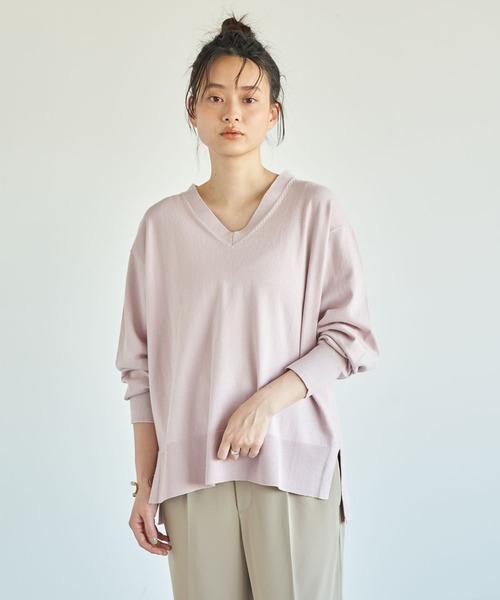 AMERICAN HOLIC（アメリカンホリック）の「Vネックバックリブニットプルオーバー（ニット/セーター・レディース・ライトイエロー/ネイビー/グレイッシュベージュ/アイボリー/ライトピンク・M/L）」の5枚目の写真