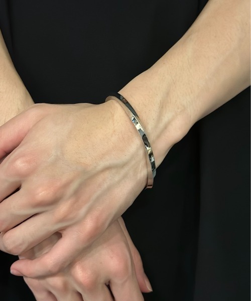 Burner（バーナー）の「【OKUOKU　0909】マルチデザイン ステンレス バングル ブレスレット  oku-brac-10（ブレスレット・メンズ・シルバー/ブラック/ゴールド/シルバー系/その他5/その他6/その他7/ピンクゴールド/E/F/その他1/その他2/その他3/H/J/O/Q/K/L/M/N/G/I/P/R/その他4・FREE）」の6枚目の写真