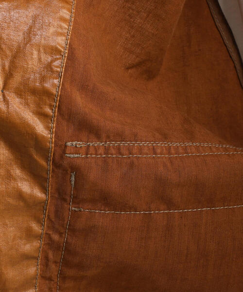 TOMORROWLAND (トゥモローランド)の「リネンキャンバスコーティング ベスト(ベスト・メンズ・ライトグレー/ブラウン/バイオレット・S/M)」の10枚目の写真