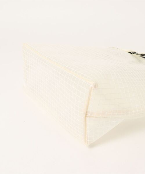 beautiful people（ビューティフルピープル）の「Beautiful People plaid vinyl logo tape shoulder bag - 1000611931（ショルダーバッグ・レディース・ホワイト・FREE）」の3枚目の写真