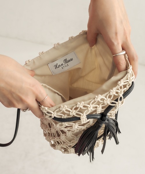 CAPRICIEUX LE'MAGE（カプリシューレマージュ）の「コットンコード巾着ショルダーバッグ（ショルダーバッグ・レディース・ブラック/アイボリー・ONESIZE）」の5枚目の写真