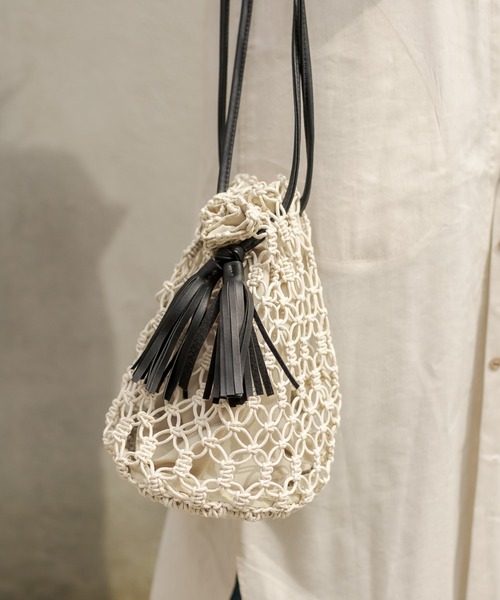 CAPRICIEUX LE'MAGE（カプリシューレマージュ）の「コットンコード巾着ショルダーバッグ（ショルダーバッグ・レディース・ブラック/アイボリー・ONESIZE）」の11枚目の写真