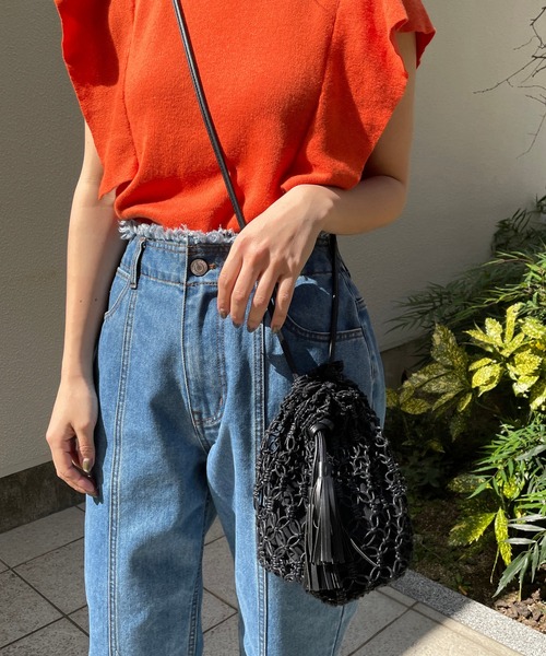 CAPRICIEUX LE'MAGE（カプリシューレマージュ）の「コットンコード巾着ショルダーバッグ（ショルダーバッグ・レディース・ブラック/アイボリー・ONESIZE）」の4枚目の写真