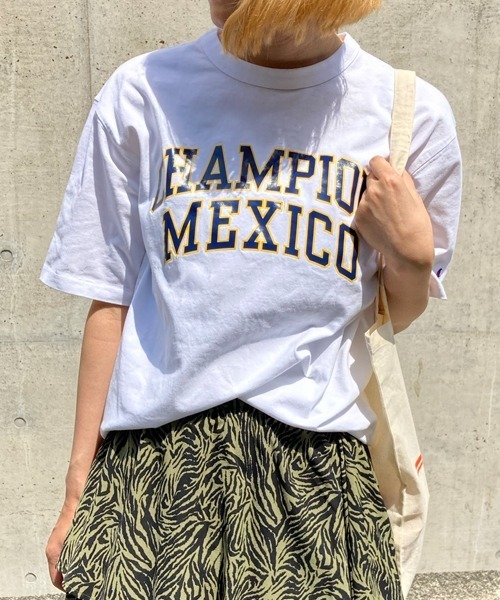 Factor=（ファクターイコール）の「【Champion】T-SHIRT（Tシャツ/カットソー・レディース・ホワイト/グレー・L）」の2枚目の写真