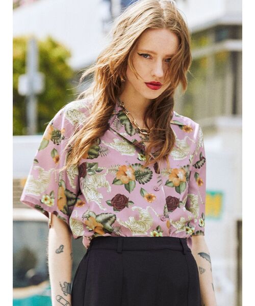 jouetie（ジュエティ）の「ジャパンヴィンテージアロハシャツ（シャツ/ブラウス・レディース・ブラック/オフホワイト/ピンク・MEDIUM）」の3枚目の写真