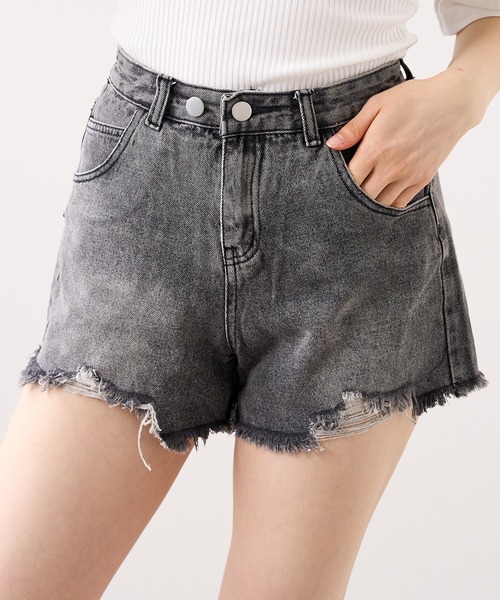RASVOA（ラスボア）の「ダメージデニムショートパンツ（デニムパンツ・レディース・ブラック/ブルー・S/M）」の2枚目の写真