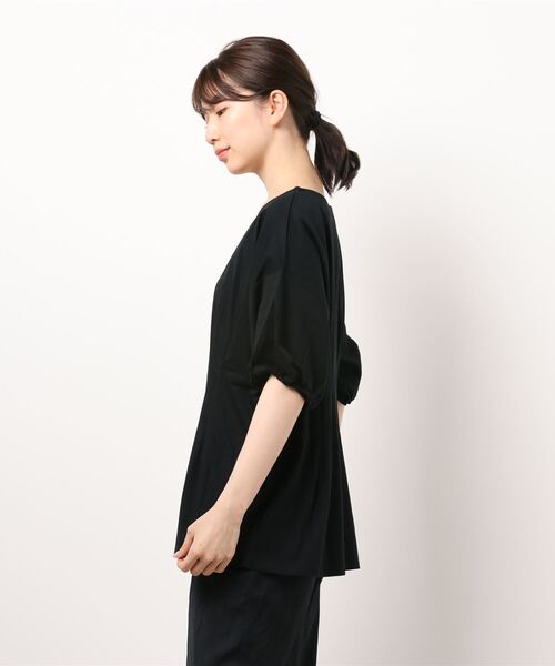 COLONY 2139（コロニートゥーワンスリーナイン）の「《抗菌・防臭》【SMART COLLECTION】抗菌スマートウエストタック半袖トップス（Tシャツ/カットソー・レディース・ブラック/オフホワイト/ダークブルー・LARGE/MEDIUM）」の5枚目の写真