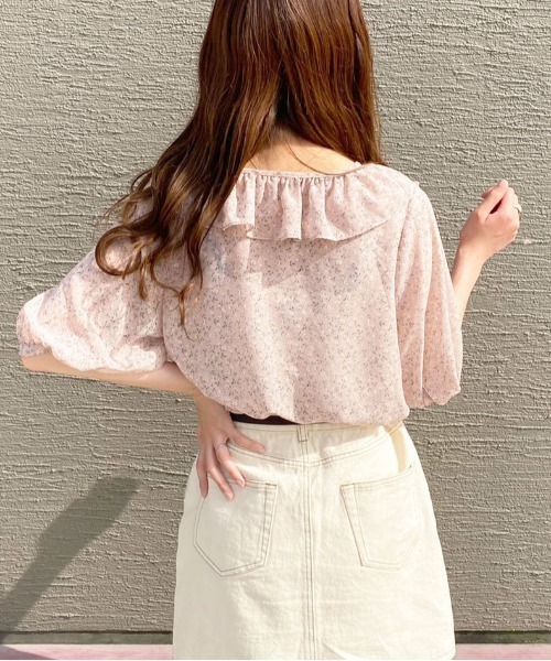 apres jour(アプレジュール)の「花柄ラッフルブラウス【ZOZOTOWN限定アイテム】(シャツ/ブラウス・レディース・サックスブルー/ピンク/アイボリー/ブラック・X-LARGE/フリー)」の8枚目の写真
