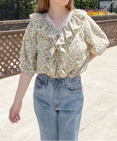 apres jour(アプレジュール)の「花柄ラッフルブラウス【ZOZOTOWN限定アイテム】(シャツ/ブラウス・レディース・サックスブルー/ピンク/アイボリー/ブラック・X-LARGE/フリー)」の9枚目の写真
