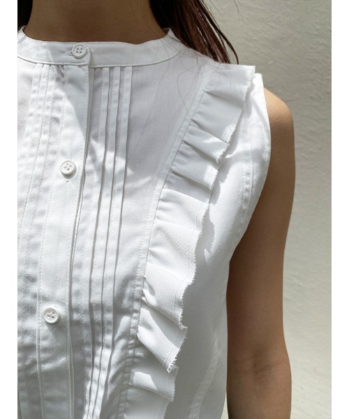 ENVYM（アンビー）の「ノースリーブフリルＳＨ（シャツ/ブラウス・レディース・ホワイト/ブラック・FREE）」の19枚目の写真