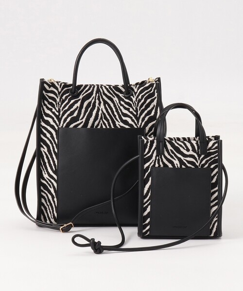 OPAQUE.CLIP(オペークドットクリップ)の「◆キャンバスコンビポケットミニショルダー【エコバッグ付・抗菌防臭加工裏地】(ショルダーバッグ・レディース・オフホワイト/キャメル/ホワイト系3・00)」の4枚目の写真