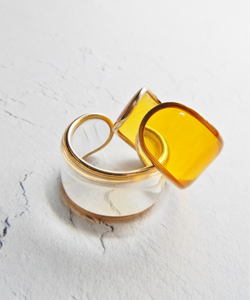 y/m by Yukie（イムバイユキエ）の「クリアイヤカフ（イヤーカフ・レディース・イエロー/クリア・FREE）」の9枚目の写真