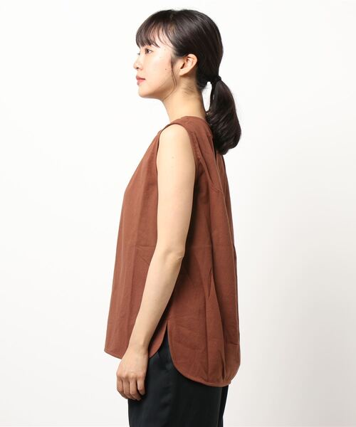 ReNorm（リノーム）の「バックタックノースリーブ（シャツ/ブラウス・レディース・レッド/ブラック/ブラウン・フリー）」の20枚目の写真