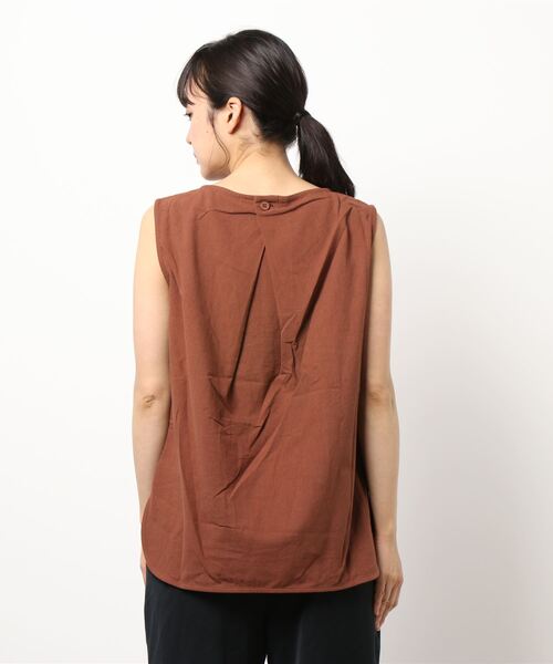 ReNorm（リノーム）の「バックタックノースリーブ（シャツ/ブラウス・レディース・レッド/ブラック/ブラウン・フリー）」の15枚目の写真