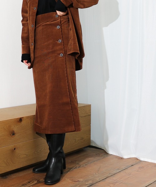 Lee（リー）の「Lee/リー　細畝コーデュロイ ラップスカート（スカート・レディース・ブラウン/パープル・MEDIUM/SMALL）」の4枚目の写真