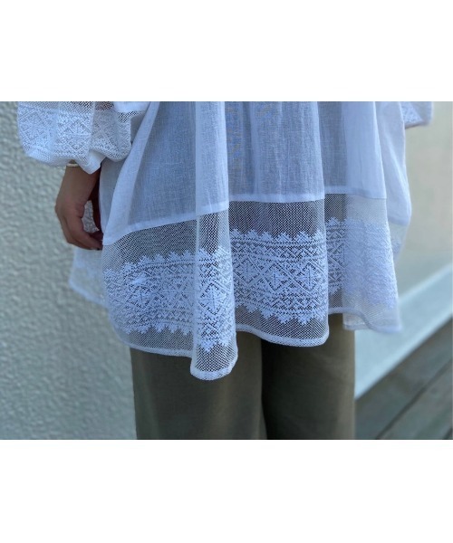 BEARDSLEY（ビアズリー）の「ネット刺繍チュニック（シャツ/ブラウス・レディース・ホワイト/ブラック・FREE）」の4枚目の写真