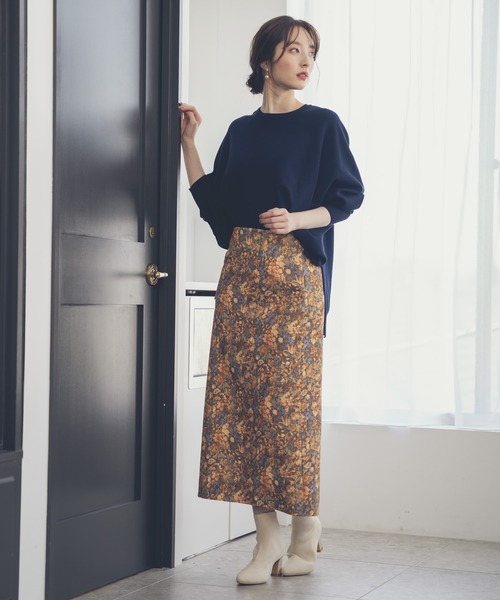 Andemiu（アンデミュウ）の「ポンチョニット215632（ニット/セーター・レディース・ベージュ/ネイビー・FREE）」の5枚目の写真