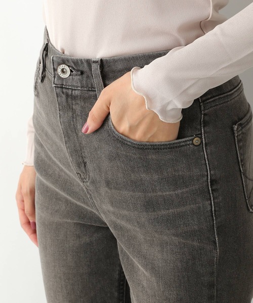 A part by(アパートバイ)の「SOMETHING/フレアデニムパンツ 959263(デニムパンツ・レディース・グレー/ライトブルー・MEDIUM/LARGE)」の6枚目の写真