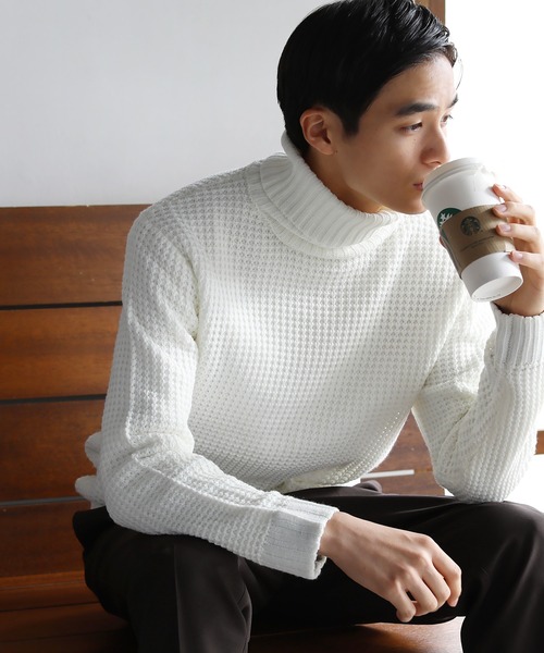 LIL VENDARS（リルヴェンダース）の「アンチピリング ワッフル編み タートル アクリル ニット セーター（ニット/セーター・メンズ・ブラック/ネイビー/ブラウン/オフホワイト/オリーブ/サンドベージュ/モカ/杢グレー/グレー系その他/チャコール・S/M/L/XL）」の20枚目の写真