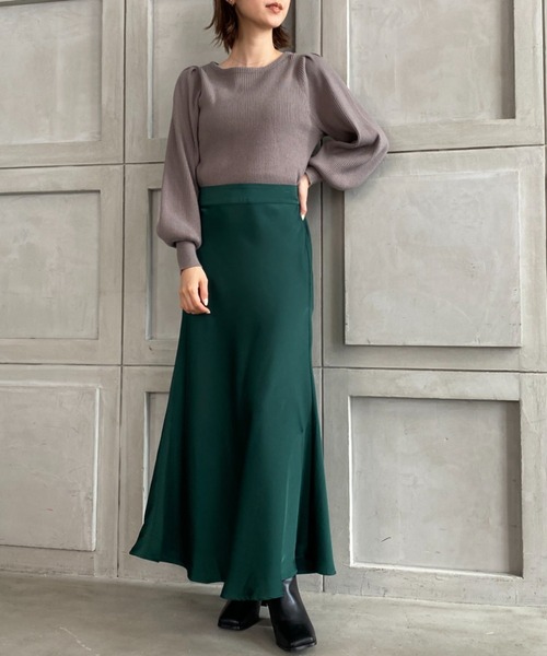 moment+（モーメントプラス）の「サテンマーメイドフレアロングスカート（スカート・レディース・ブラック/ダークグリーン/グレー/アイボリー/ライトグリーン/ピンク/ターコイズブルー・M/L/S）」の17枚目の写真