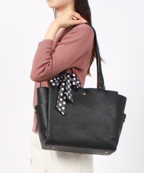 Via Demizon(ビアデミゾン)の「WEB限定商品 365days’シンプルトートバッグA4サイズ(トートバッグ・レディース・ブラック/グレイッシュベージュ・フリー)」の5枚目の写真