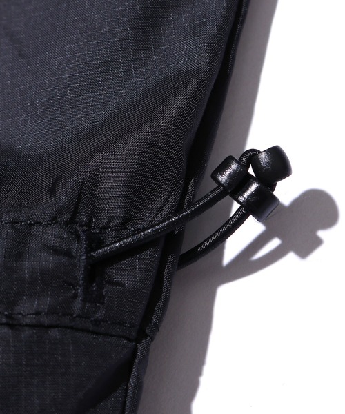 THE NORTH FACE（ザノースフェイス）の「THE NORTH FACE/ザ・ノースフェイス M 1985 MOUNTAIN JKT マウンテンパーカー（マウンテンパーカー・メンズ・ブラック・S/M/L）」の3枚目の写真