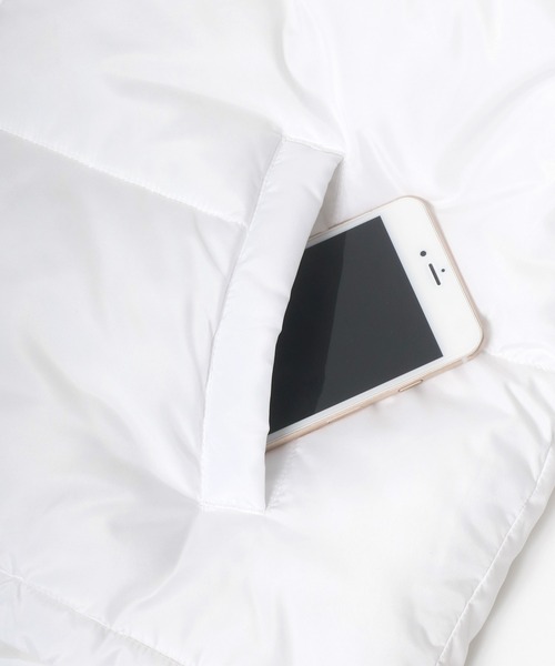 FILA（フィラ）の「FILA◆ビッグシルエット パデットスタンドカラージャケット/フェイクダウンジャケット/ショートペディン（ダウンジャケット/コート・メンズ・ホワイト/ブラック・LL/M/L）」の9枚目の写真