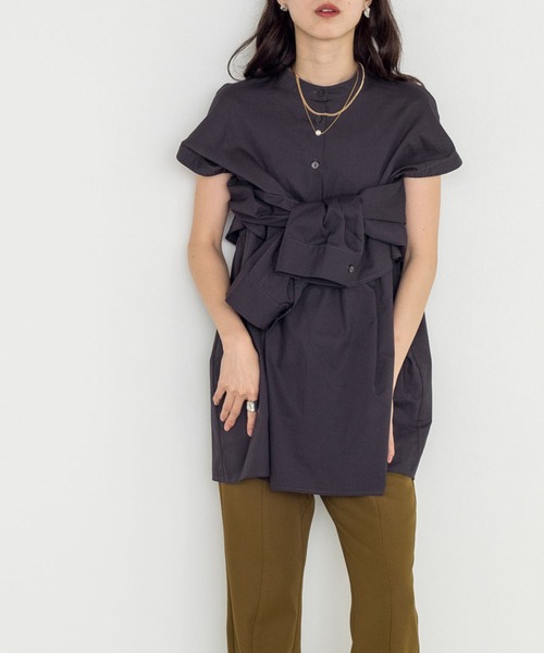 w closet（ダブルクローゼット）の「マルチWAYセパレートシャツ（シャツ/ブラウス・レディース・ベージュ/オフホワイト/スミクロ・FREE）」の2枚目の写真