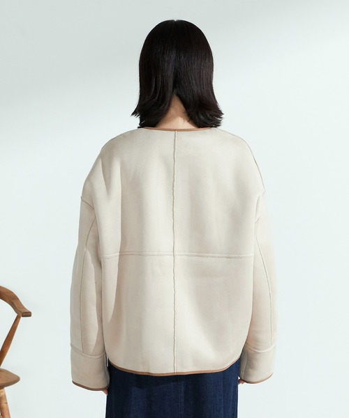 ONIGIRI（オニギリ）の「リバーシブルブルゾン 〈エコムートン×ボア〉（ブルゾン・レディース・ベージュ/ブラウン・MEDIUM/LARGE）」の14枚目の写真