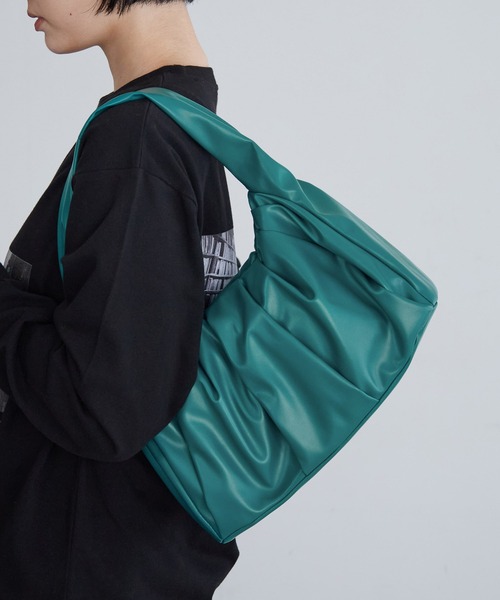 PAGEBOY（ページボーイ）の「ワンハンドルギャザーバッグ（ハンドバッグ・レディース・ブラック/グリーン・FREE）」の5枚目の写真