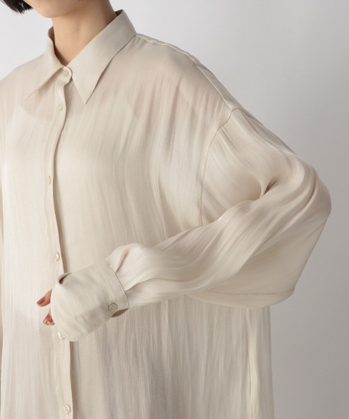 LOWRYS FARM（ローリーズファーム）の「シャイニーシャツLS 235605