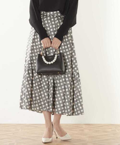 Tiara（ティアラ）の「【VIOLAd'ORO】20TH別注パールハンドバッグ（ハンドバッグ・レディース・アイボリー/ブラック・FREE）」の5枚目の写真