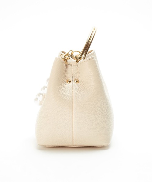 Tiara（ティアラ）の「【VIOLAd'ORO】20TH別注パールハンドバッグ（ハンドバッグ・レディース・アイボリー/ブラック・FREE）」の10枚目の写真