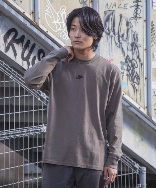 NIKE（ナイキ）の「NIKE AS M NSW TEE LS PREMIUM ESSNTL DJ1583-004/010（Tシャツ/カットソー・メンズ・ブラウン/ブラック・LARGE/X-LARGE/MEDIUM）」の5枚目の写真