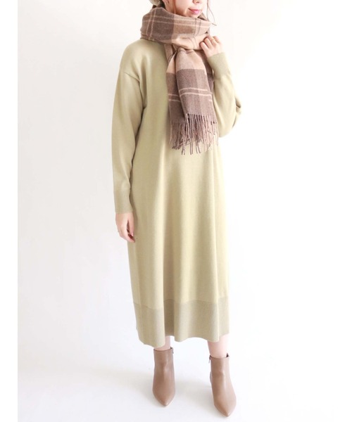 Te chichi(テチチ)の「大判チェックストール(ストール/ショール・レディース・レッド/ベージュ・フリ-)」の2枚目の写真