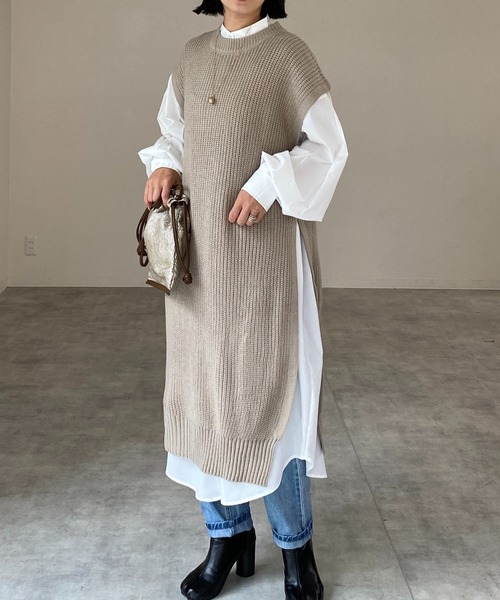 She's Closet(シーズクローゼット)の「サイドスリット入りノースリーブロングニットベストワンピース(ワンピース・レディース・ブラック/オフホワイト/グレイッシュベージュ・FREE)」の3枚目の写真