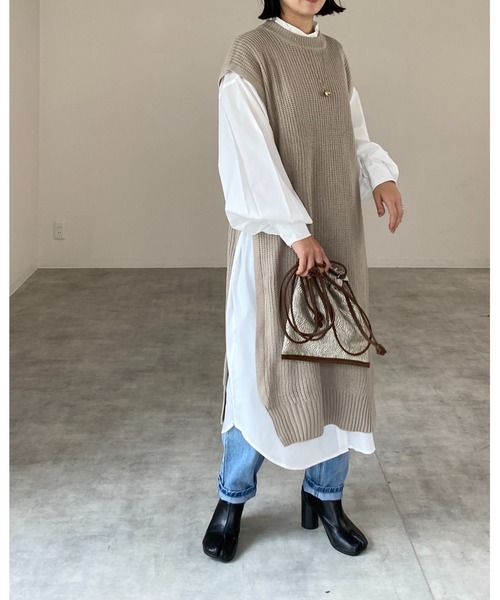 She's Closet(シーズクローゼット)の「サイドスリット入りノースリーブロングニットベストワンピース(ワンピース・レディース・ブラック/オフホワイト/グレイッシュベージュ・FREE)」の10枚目の写真
