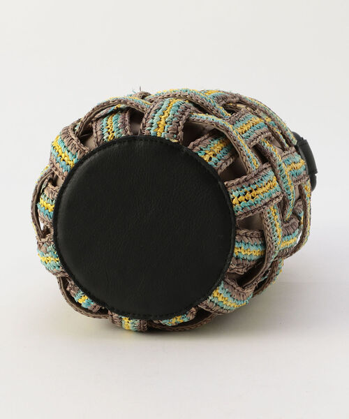 The Bagmati（ザバグマティ）の「【BAGMATI/ バグマティ】ラフィアクロス編みかごバッグ（かごバッグ・レディース・ブラウン/ナチュラル・FREE）」の5枚目の写真