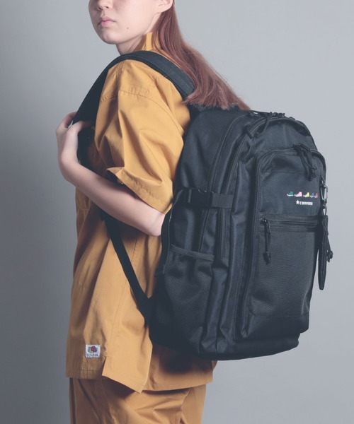 CONVERSE（コンバース）の「【CONVERSE/コンバース】SNEAKERS PRINT BACK PACK/プリントバックパック（バックパック/リュック・レディース・ホワイト/ブラック/ベージュ/ホワイト系その他/ベージュ系その他/ブラック系その他・FREE）」の3枚目の写真