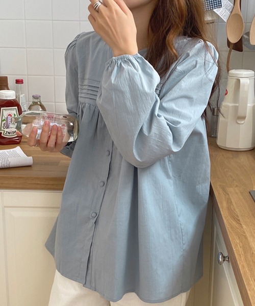 DAY CLOSET(デイ クローゼット)の「【袖ぐりが広めでストレスフリー】クラシカル ギャザー切り替え フレア ブラウス 体型カバーレディース(シャツ/ブラウス・レディース・ホワイト/ブラック/ブルー・ONE SIZE)」の11枚目の写真