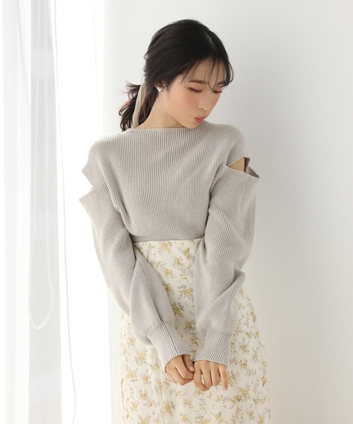 one after another NICE CLAUP(ワンアフターアナザーナイスクラップ)の「ヘルシーな肌見せ 2way肩あきニット(ニット/セーター・レディース・アイボリー/ライトグレー/ブルーパープル/ライトピンク・FREE)」の6枚目の写真