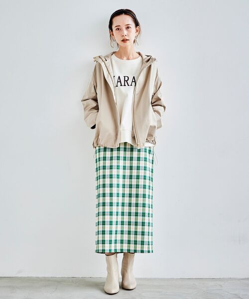 le.coeur blanc(ルクールブラン)の「ツイルストレッチフードブルゾン(ブルゾン・レディース・ベージュ/ネイビー/グレイッシュベージュ・FREE)」の16枚目の写真