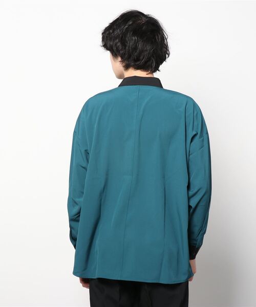 JOHN'S CLOSET（ジョンズクローゼット）の「【i】ポリストレッチクレリックビッグシャツ（シャツ/ブラウス・メンズ・チャコールグレー/グリーン/グレイッシュベージュ/サックスブルー/ホワイト/パープル/ブラック/ネイビー・LARGE/MEDIUM/X-LARGE）」の22枚目の写真