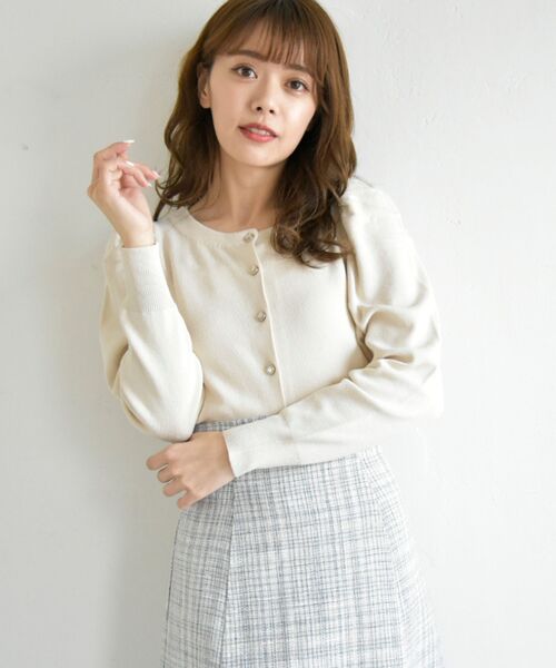 MAJESTIC LEGON（マジェスティックレゴン）の「パワショルコンパクトニットカーデ（カーディガン/ボレロ・レディース・アイボリー/ブルー系その他2/ブラック系その他/ブラック/ブルー・MEDIUM）」の15枚目の写真