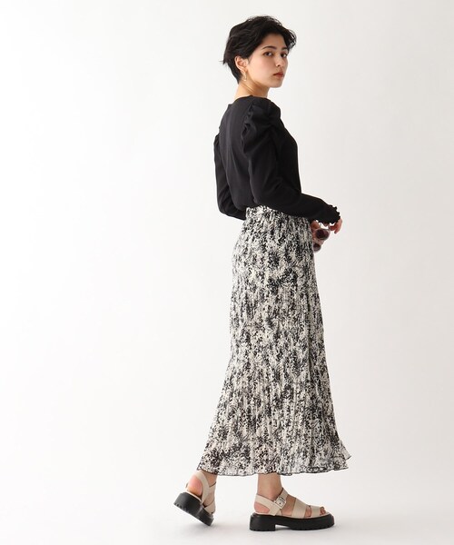 OPAQUE.CLIP（オペークドットクリップ）の「◆スーピマコットンリブ ギャザースリーブトップス（ニット/セーター・レディース・ホワイト系/ライトブルー/ブラック・42/40/38）」の14枚目の写真