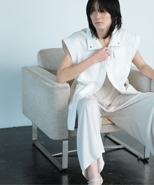 GALLARDAGALANTE(ガリャルダガランテ)の「スクエアスリーブジャケット【オンラインストア限定商品】(その他アウター・レディース・オフホワイト/カーキ・FREE)」の9枚目の写真