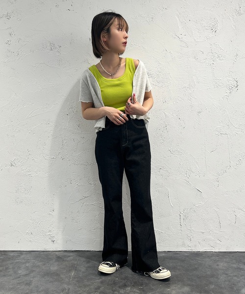 apres jour mignon（アプレジュールミニョン）の「カップ付きタンク【ZOZOTOWN限定アイテム】（タンクトップ・レディース・イエロー/グリーン/ブラック/オフホワイト・X-LARGE/フリー）」の16枚目の写真