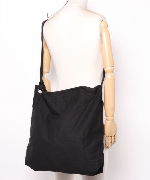 TRUSS(トラス)の「TRUSS / クラフトリングショルダー / CRS-031(ショルダーバッグ・レディース・ナチュラル/ホワイト/ブラック/オリーブ・ONESIZE)」の7枚目の写真