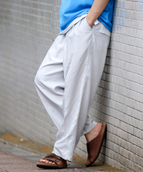 B.C STOCK（ベーセーストック）の「【Refalax / リフラックス】EASY ワイドパンツ（その他パンツ・メンズ・ブラック/グレー/モスグリーン・MEDIUM/LARGE）」の2枚目の写真