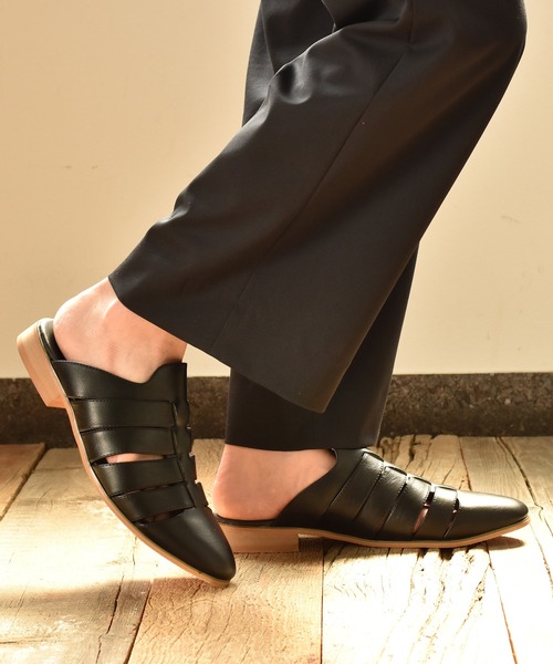 SVEC(シュベック)の「グルカ ミュール サンダル(サンダル・メンズ・ブラック・42/44/45/41/39/40/43)」の6枚目の写真